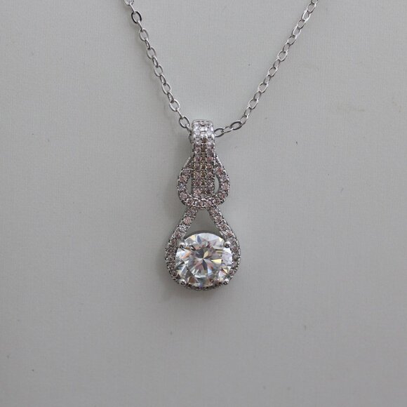 2.0 CT Mojssanite Necklace - Picture 4 of 6